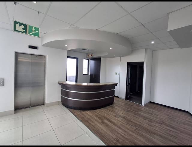 167M² OFFICE TO LET IN VINCENT